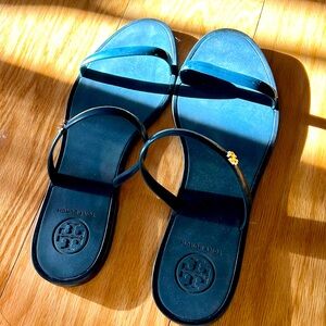 Tory Burch used flip flop rubber size 7